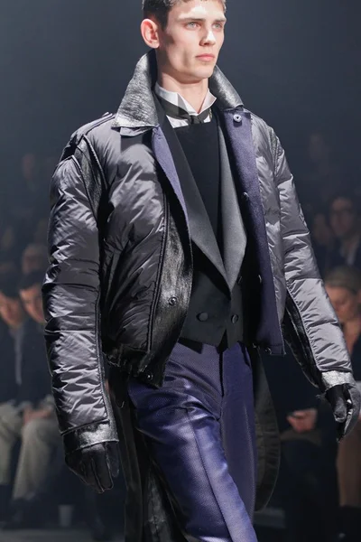 Look 93